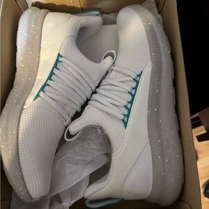 Men’s White Adidas lite racer adapt 7.0